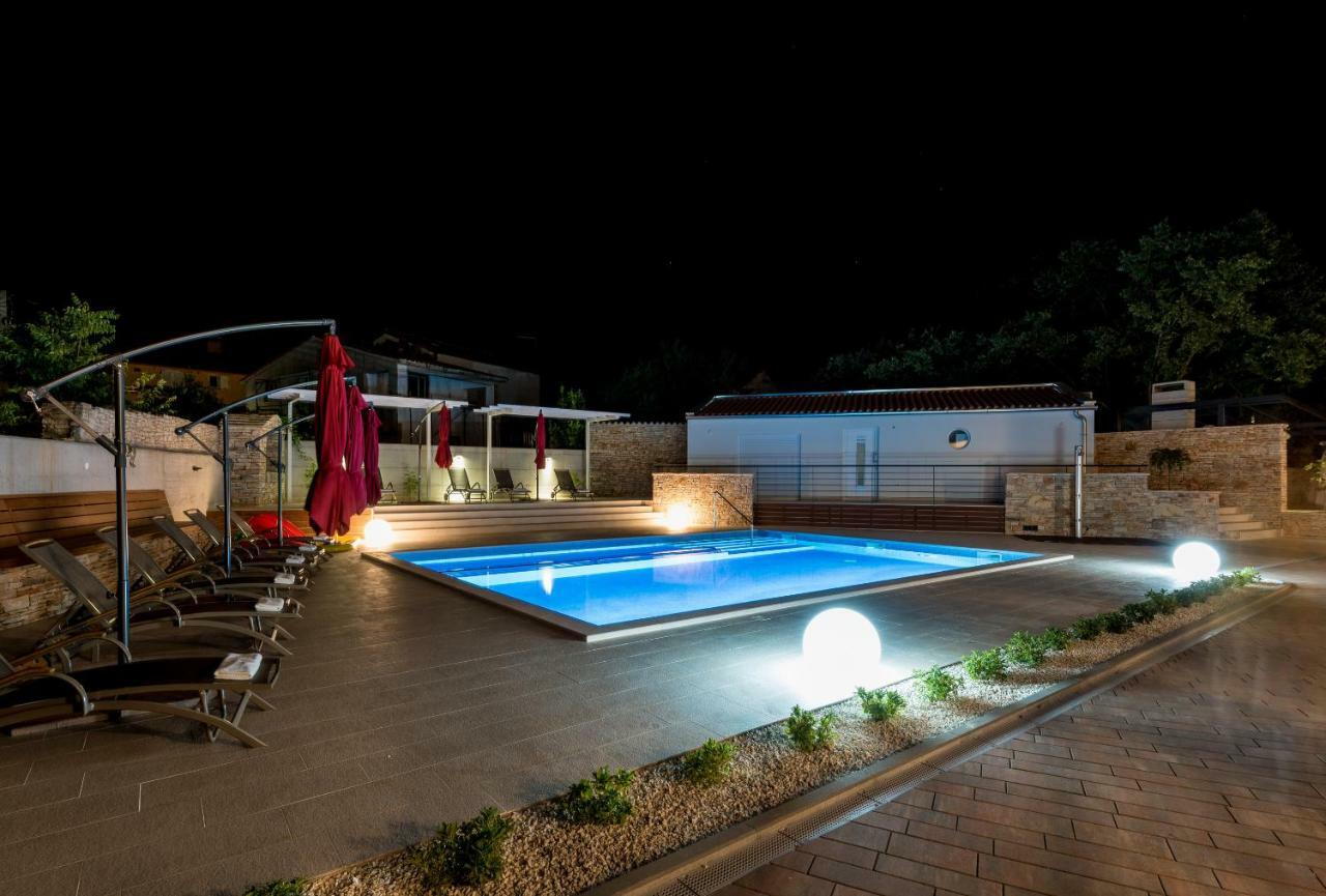 Villa Anja Peroj Exterior foto