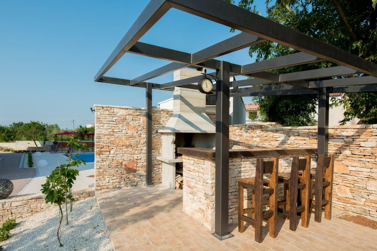 Villa Anja Peroj Exterior foto