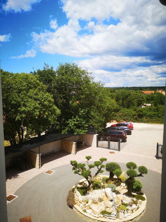 Villa Anja Peroj Exterior foto